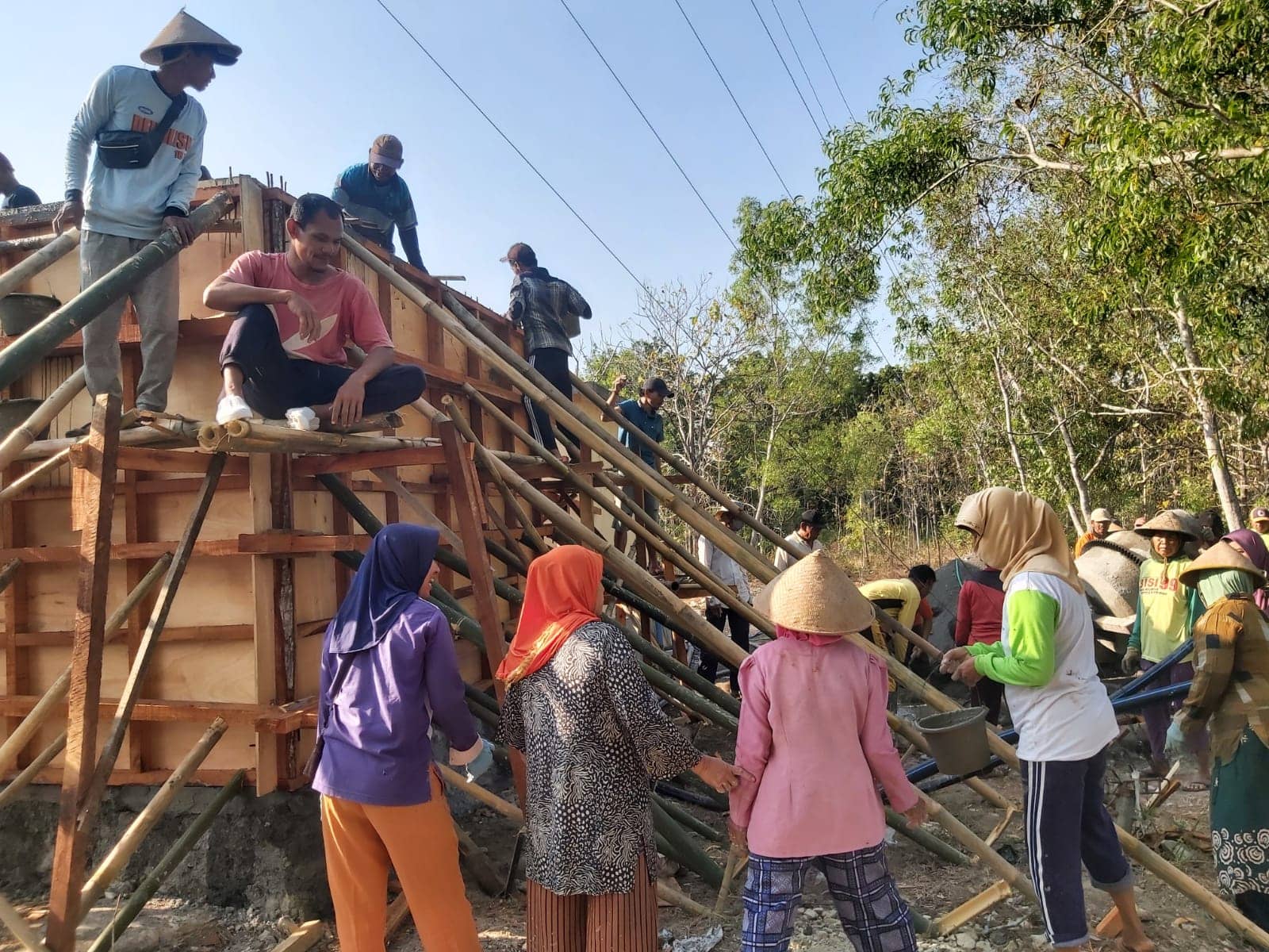 merdeka-republik-indonesia-merdeka-dari-kesulitan-akses-air-minum-0